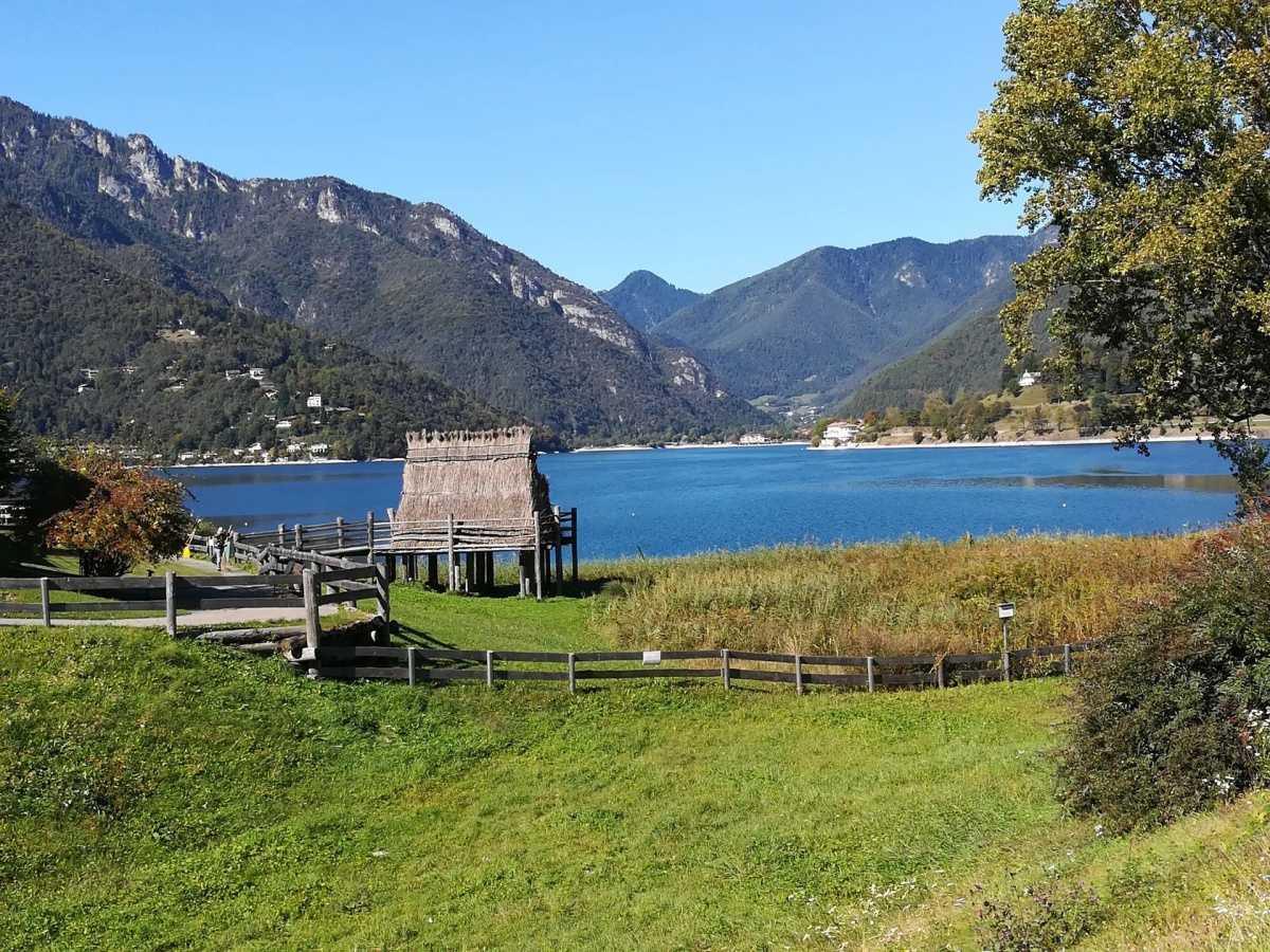 Ciclabile della Valle di Ledro: Il Giro del Lago Ciclabile della Valle di Ledro: Il Giro del Lago