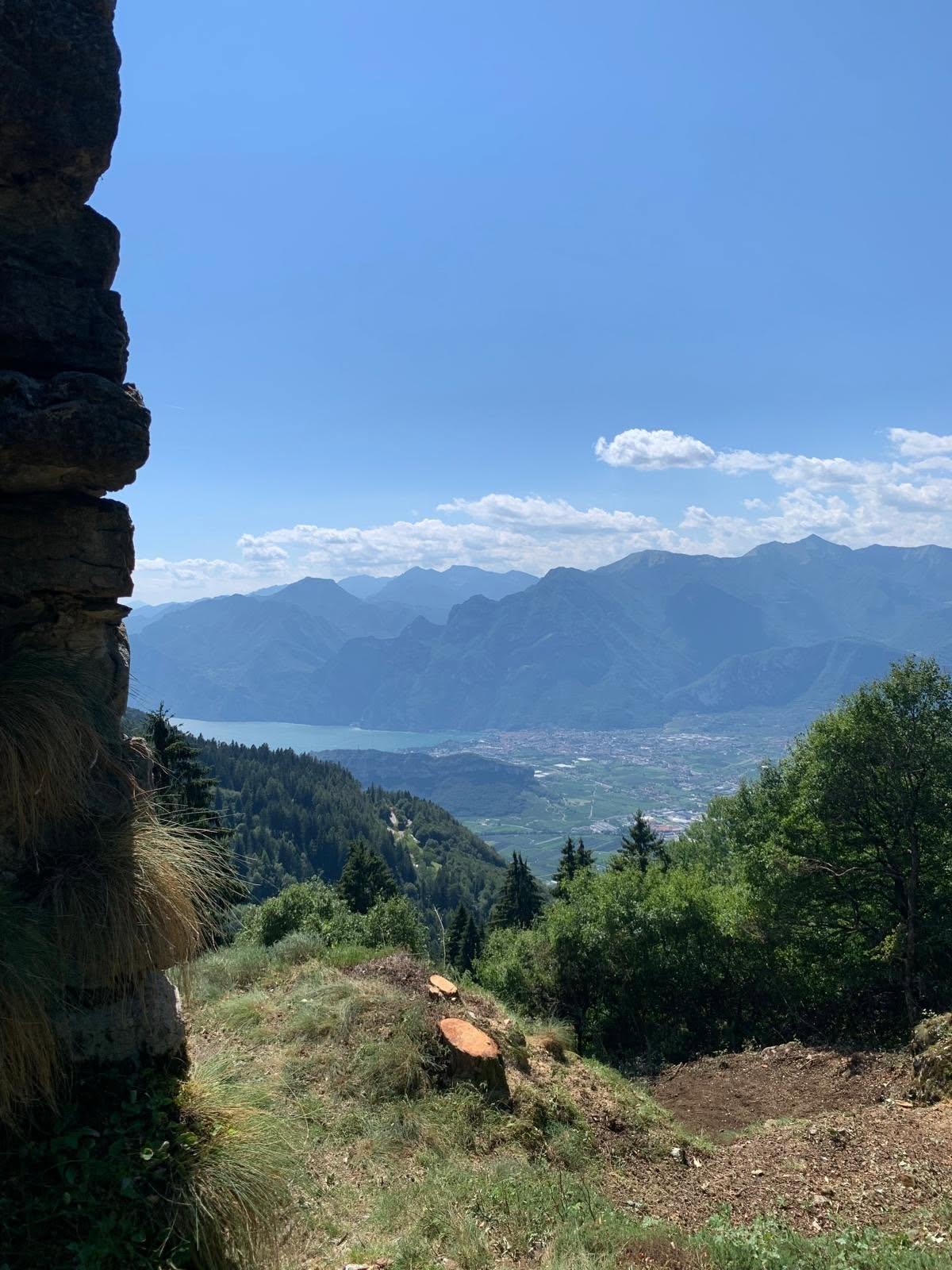 Arco riscopre il Castil: la torre medievale torna visibile dall'Alto Garda!