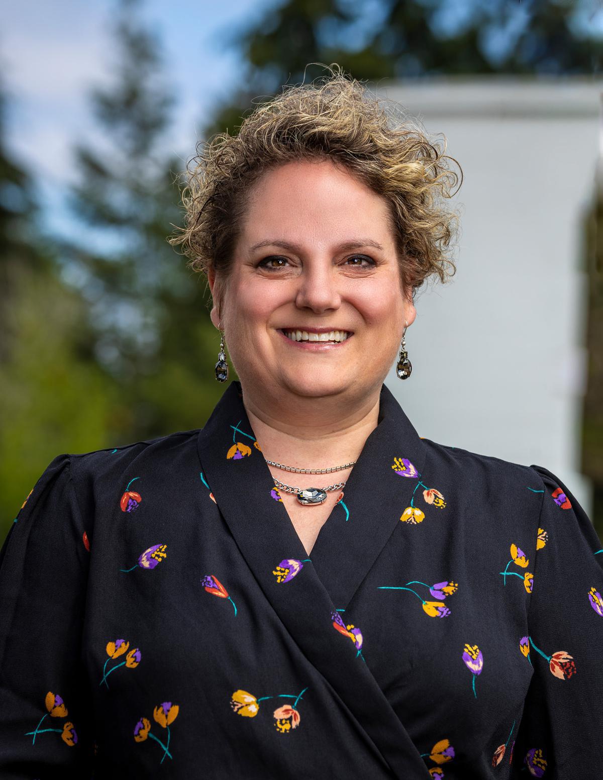 In-Person & Virtual styling with Celeste cabi Wardrobe Stylist In-Person & Virtual styling with Celeste cabi Wardrobe Stylist