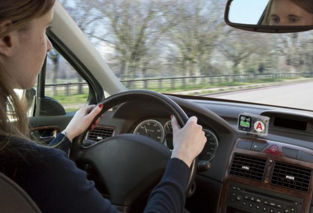 Coyote : Enfin, un avertisseur de vitesse pour les jeunes conducteurs en période probatoire