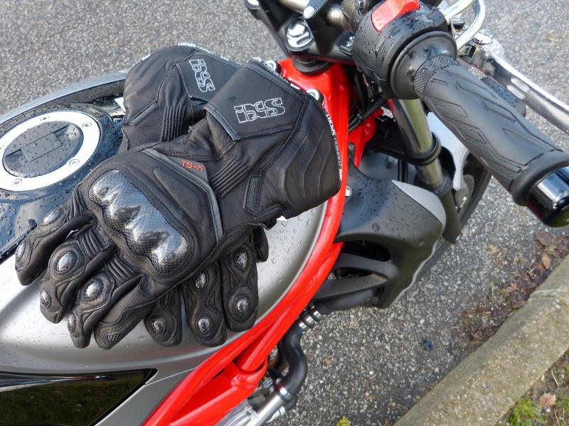 S'équiper et se protéger pour passer le permis moto A, A2, A1 et AM - Les  gants