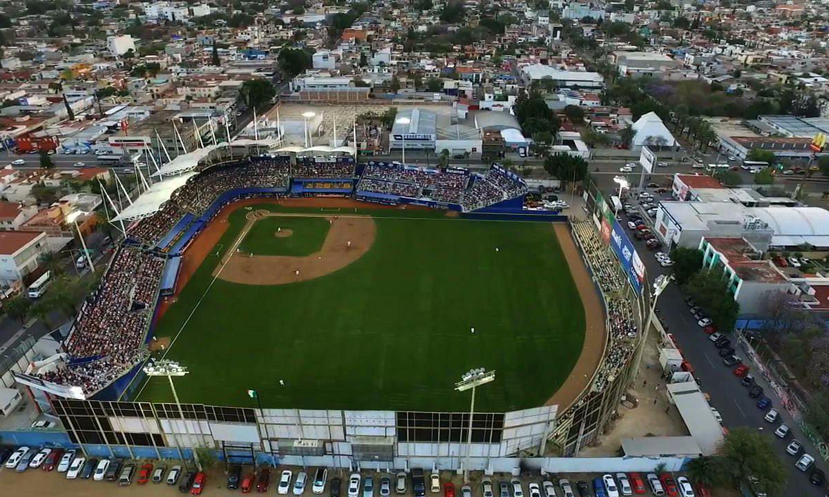 ESTADIO EDUARDO VASCONCELOS ESTADIO EDUARDO VASCONCELOS