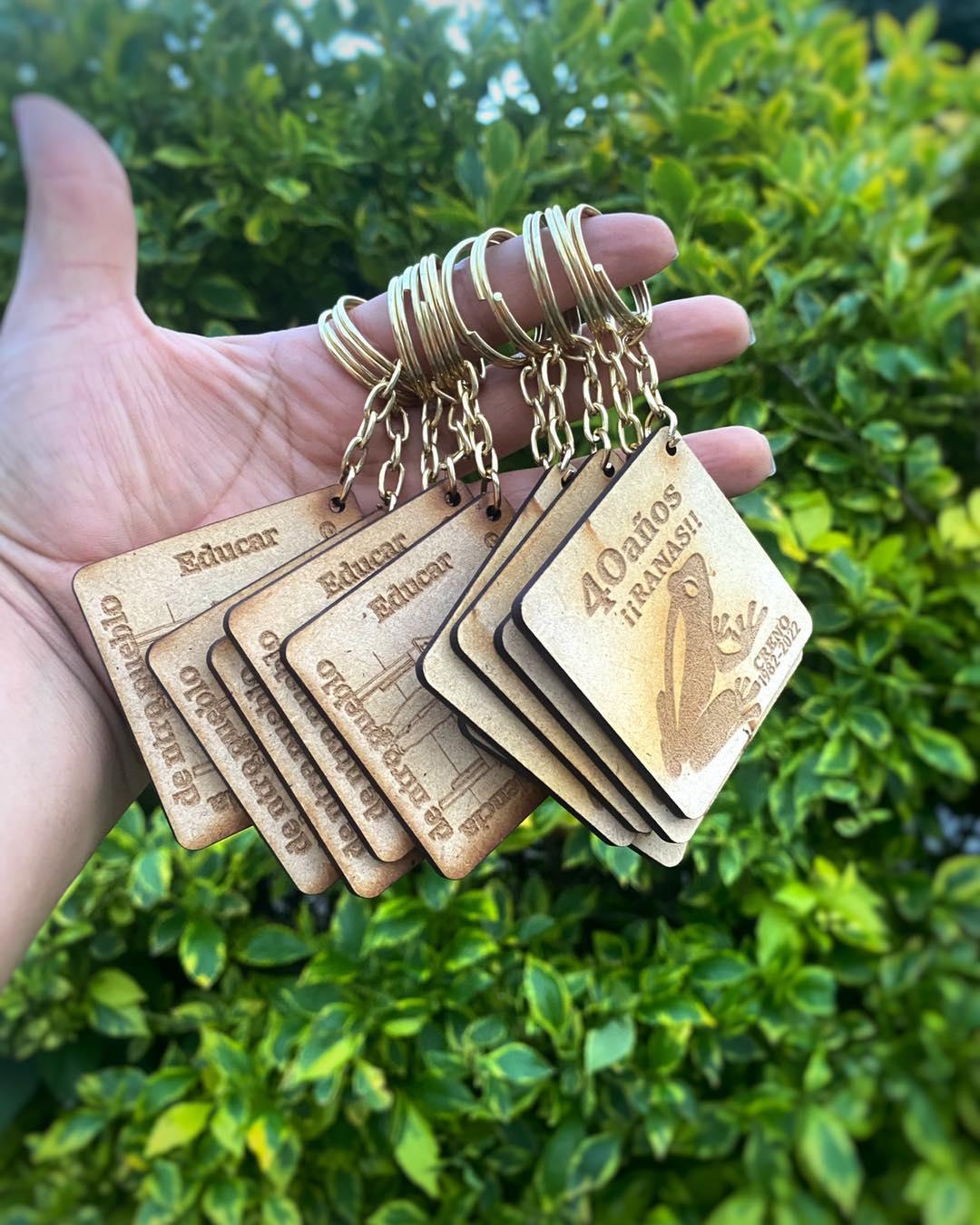 CORTE LÁSER PUNTO ROJO CORTE LÁSER PUNTO ROJO