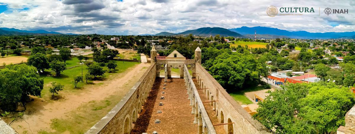 EX CONVENTO DE CUILAPAM DE GUERRERO EX CONVENTO DE CUILAPAM DE GUERRERO