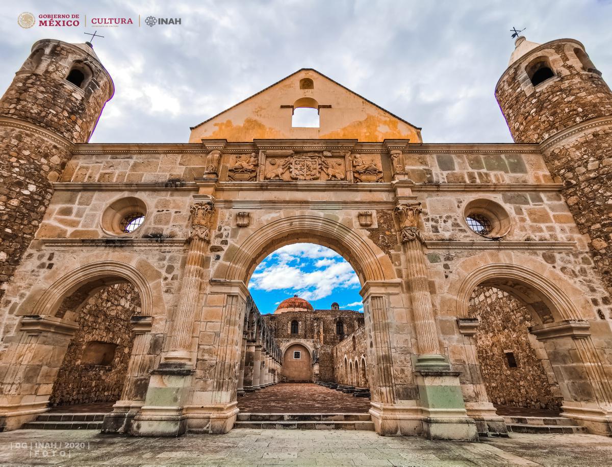 EX CONVENTO DE CUILAPAM DE GUERRERO EX CONVENTO DE CUILAPAM DE GUERRERO