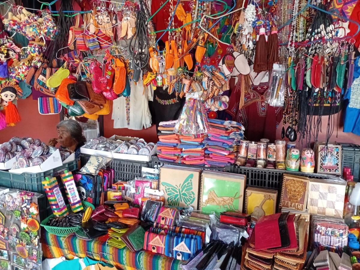 MERCADO DE ARTESANIAS EL TULE