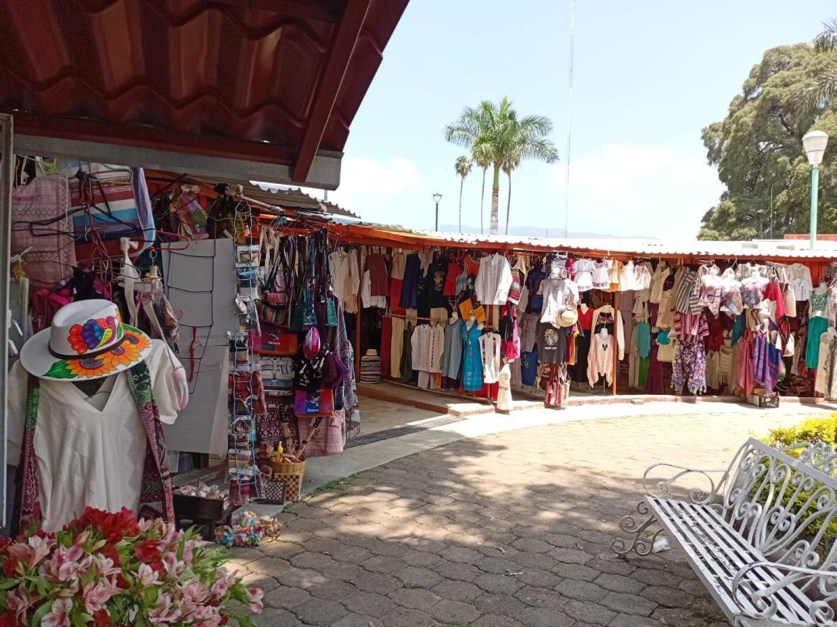 MERCADO DE ARTESANIAS EL TULE MERCADO DE ARTESANIAS EL TULE