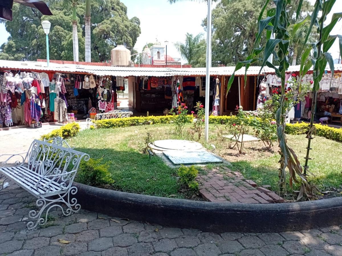 MERCADO DE ARTESANIAS EL TULE