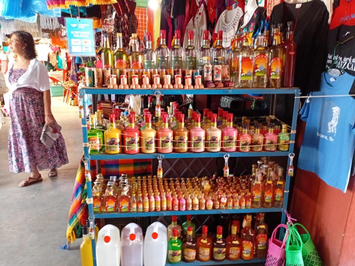 MERCADO DE ARTESANIAS EL TULE