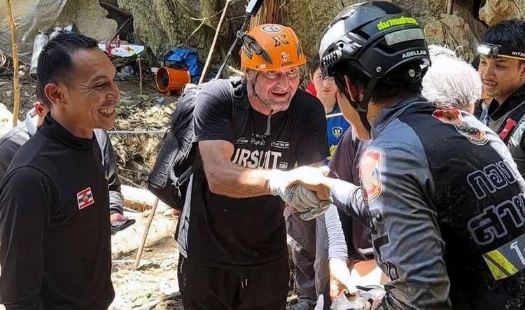 Encuentran con vida a cinco de los siete atrapados en una cueva inundada de Laos tras más de una semana
