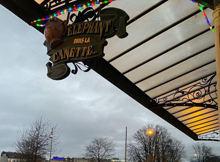 Cafés et bars genevois : « On vit au jour le jour »