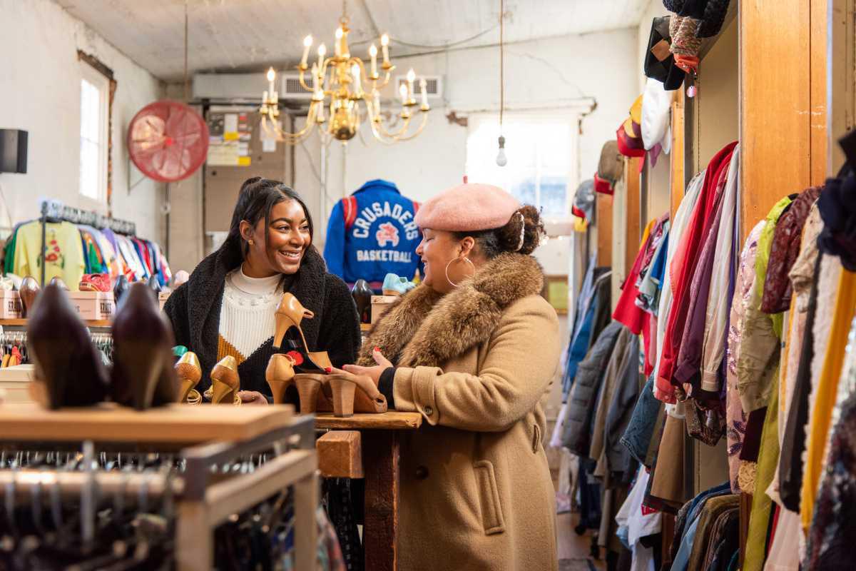 LANCASTER CITY FOR THE HOLIDAYS LANCASTER CITY FOR THE HOLIDAYS