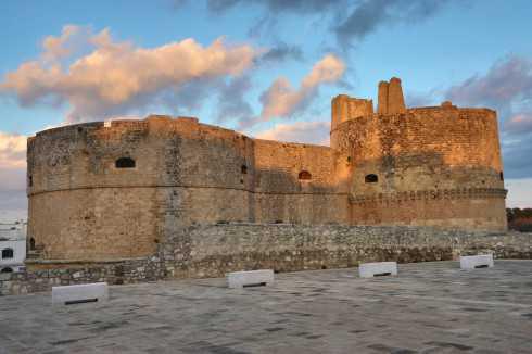 Castello Aragonese Castello Aragonese