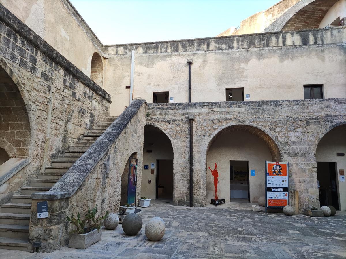 Castello Aragonese Castello Aragonese