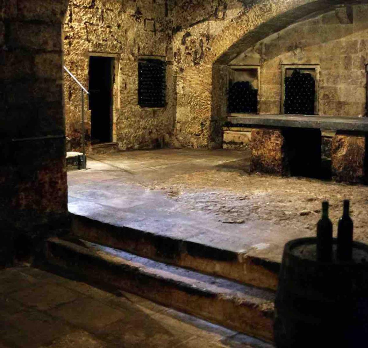 VISITA CANTINA & DEGUSTAZIONR VISITA CANTINA & DEGUSTAZIONR