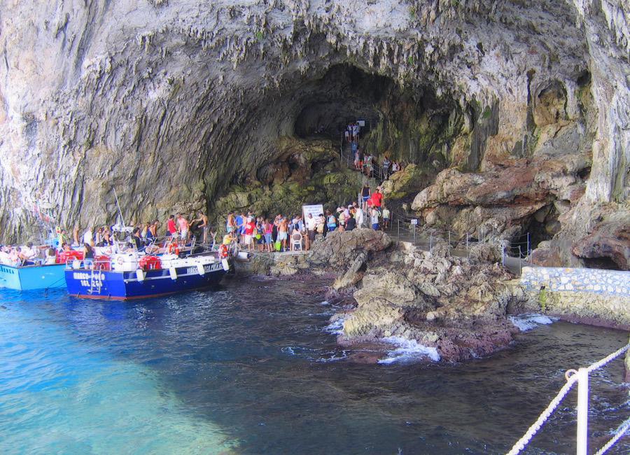 Grotta della Zinzulusa Grotta della Zinzulusa
