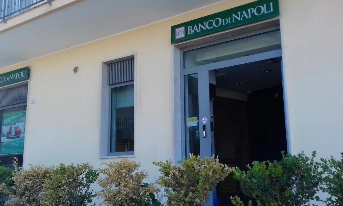 Intesa San Paolo Intesa San Paolo