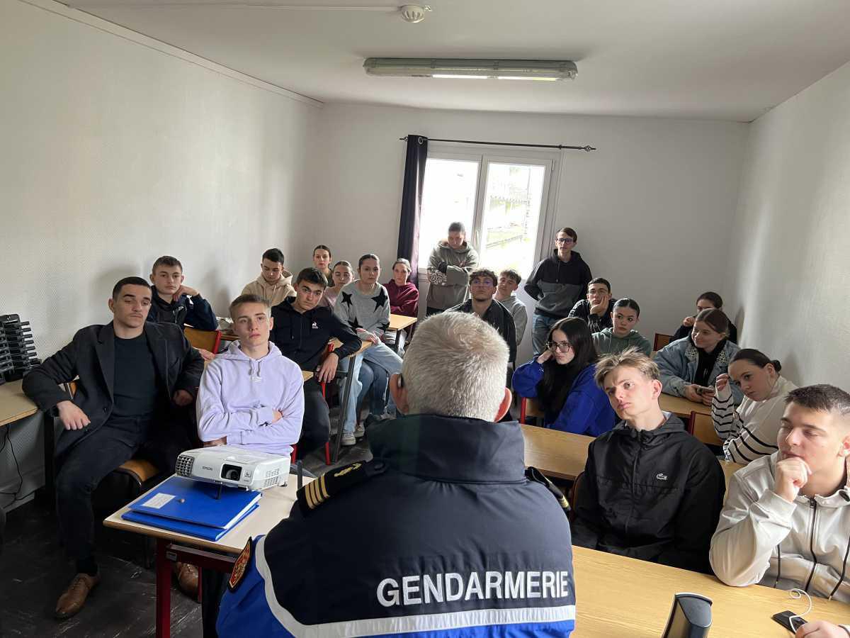 Formation des Cadets de la Gendarmerie des Landes 23 février 2024