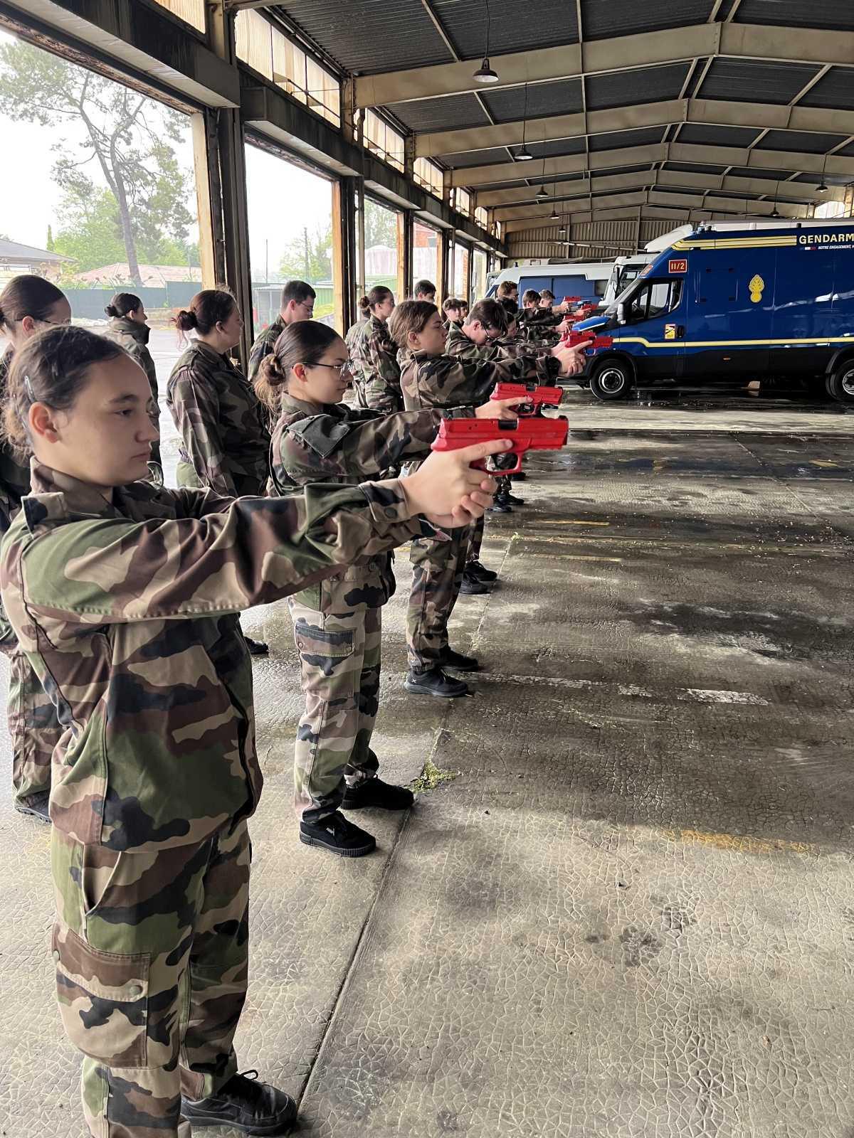 Formation des Cadets Gendarmerie des Landes - 24 avril 2025 Formation des Cadets Gendarmerie des Landes - 24 avril 2025