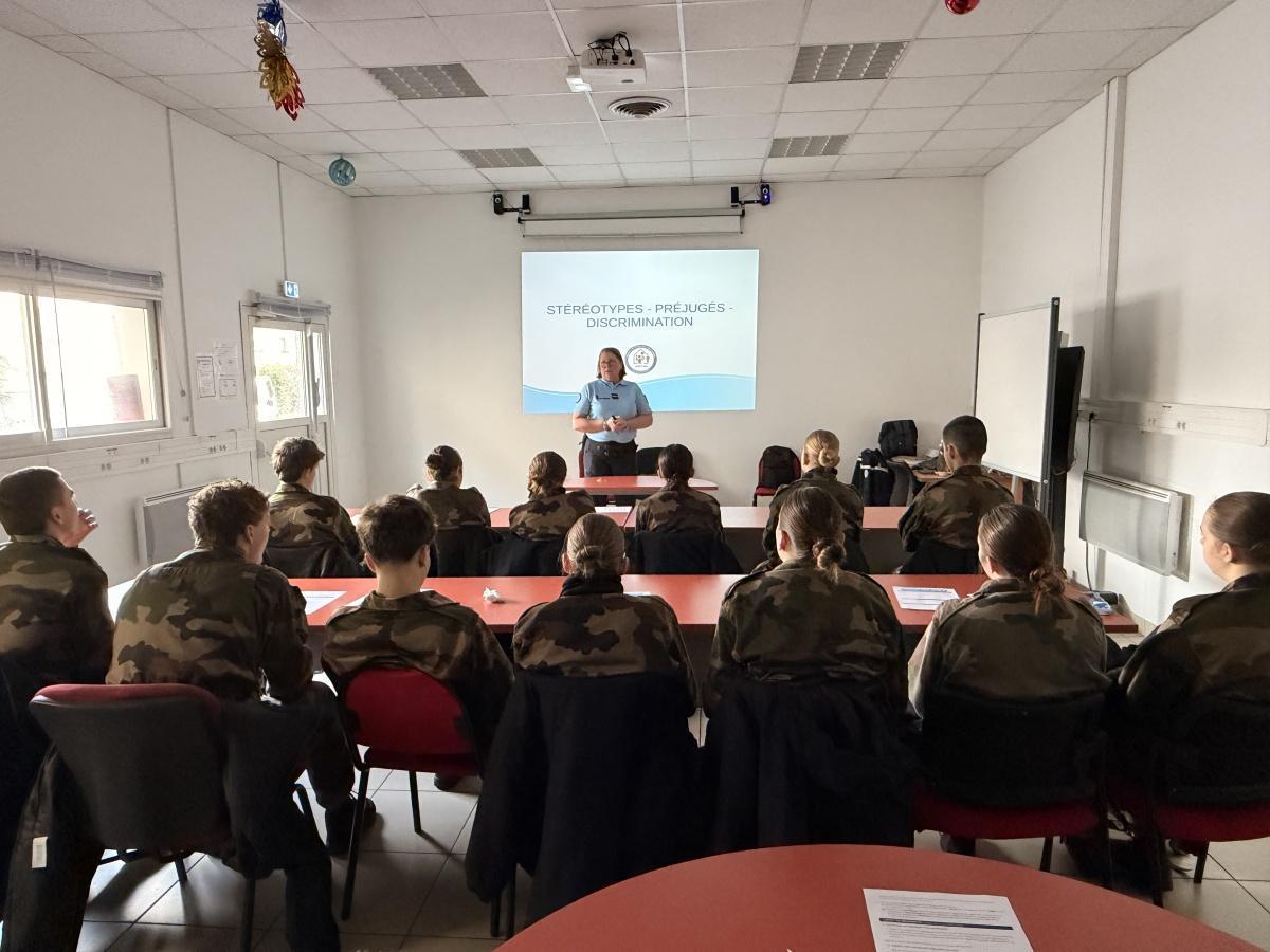 4ème jour de la semaine de formation des Cadets de la Gendarmerie des Landes 4ème jour de la semaine de formation des Cadets de la Gendarmerie des Landes