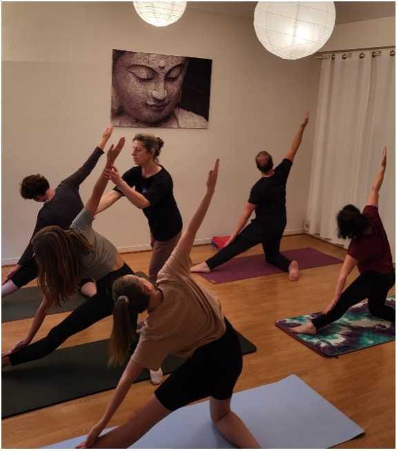 EQUILIBRE DU CORPS ET HARMONISATION DE L’ESPRIT AVEC L’AYURVEDA EQUILIBRE DU CORPS ET HARMONISATION DE L’ESPRIT AVEC L’AYURVEDA