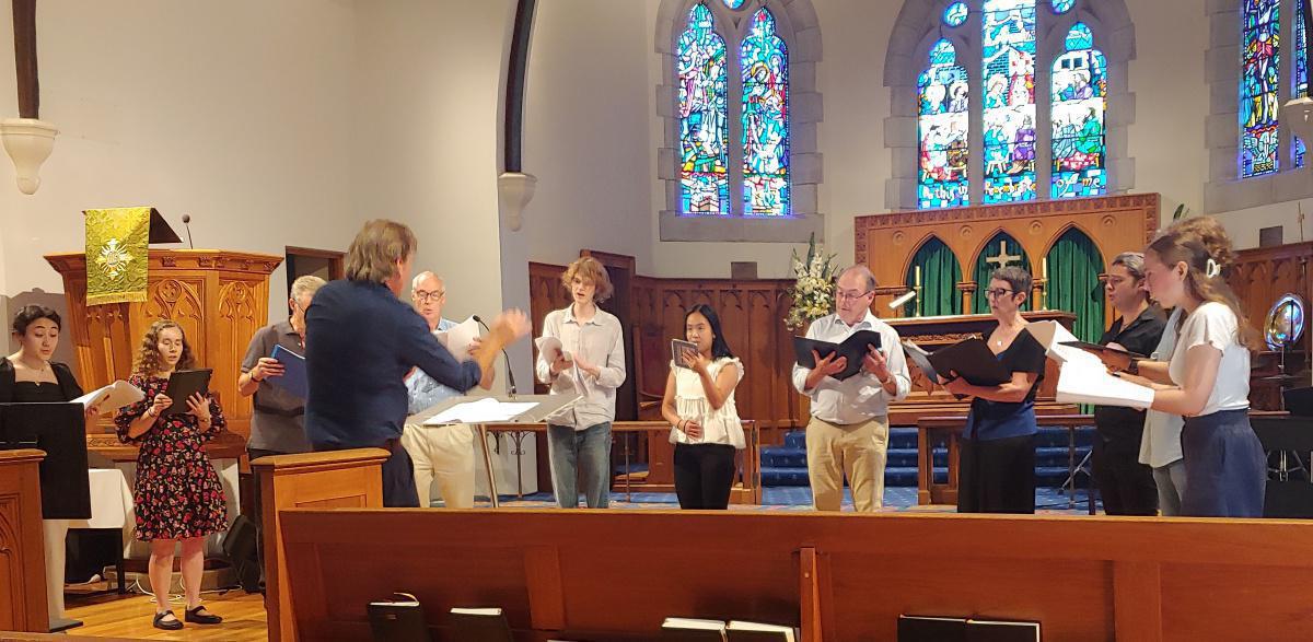 ¡TONE UP! ¡TONE UP!