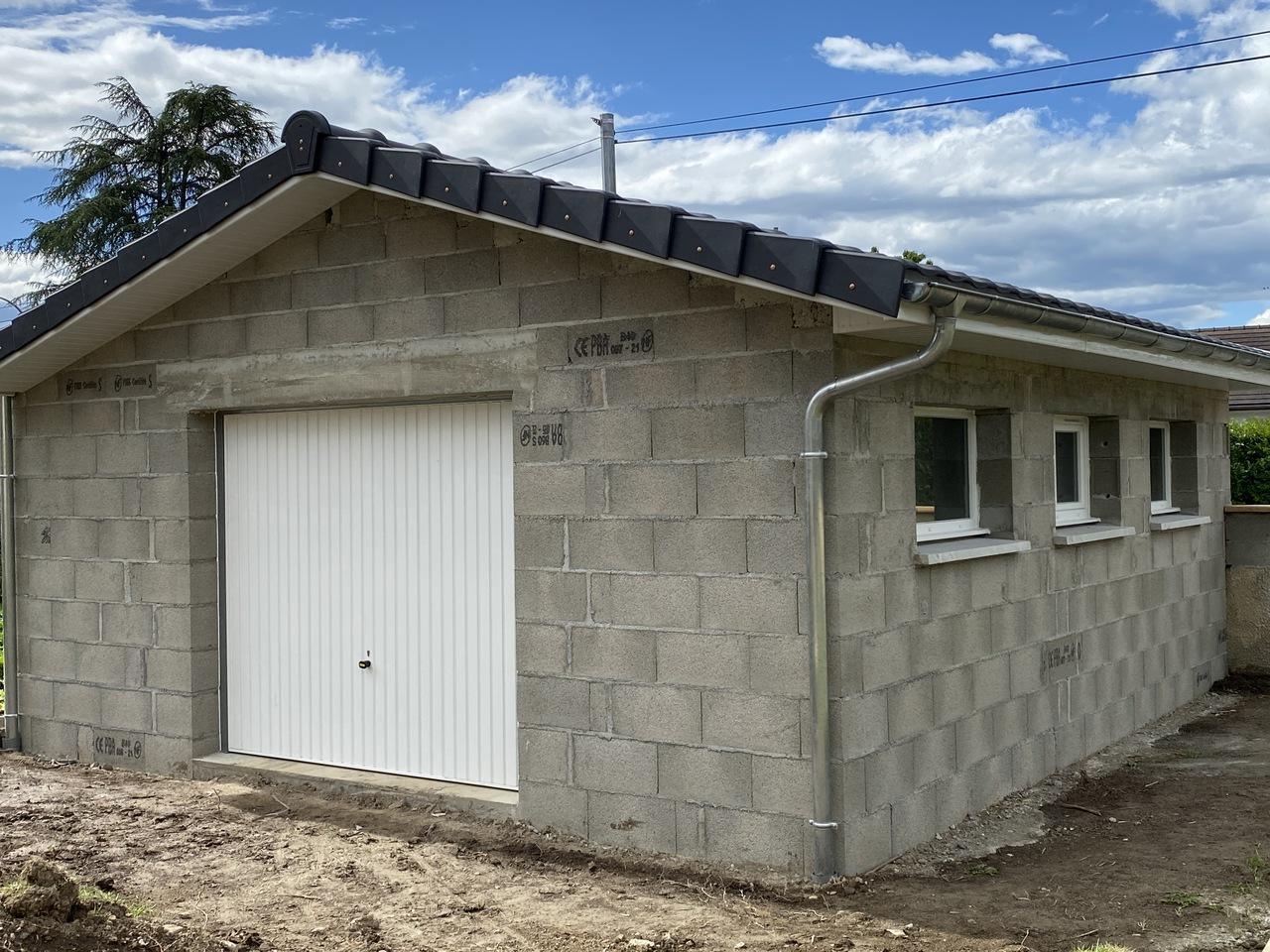 Construction garage