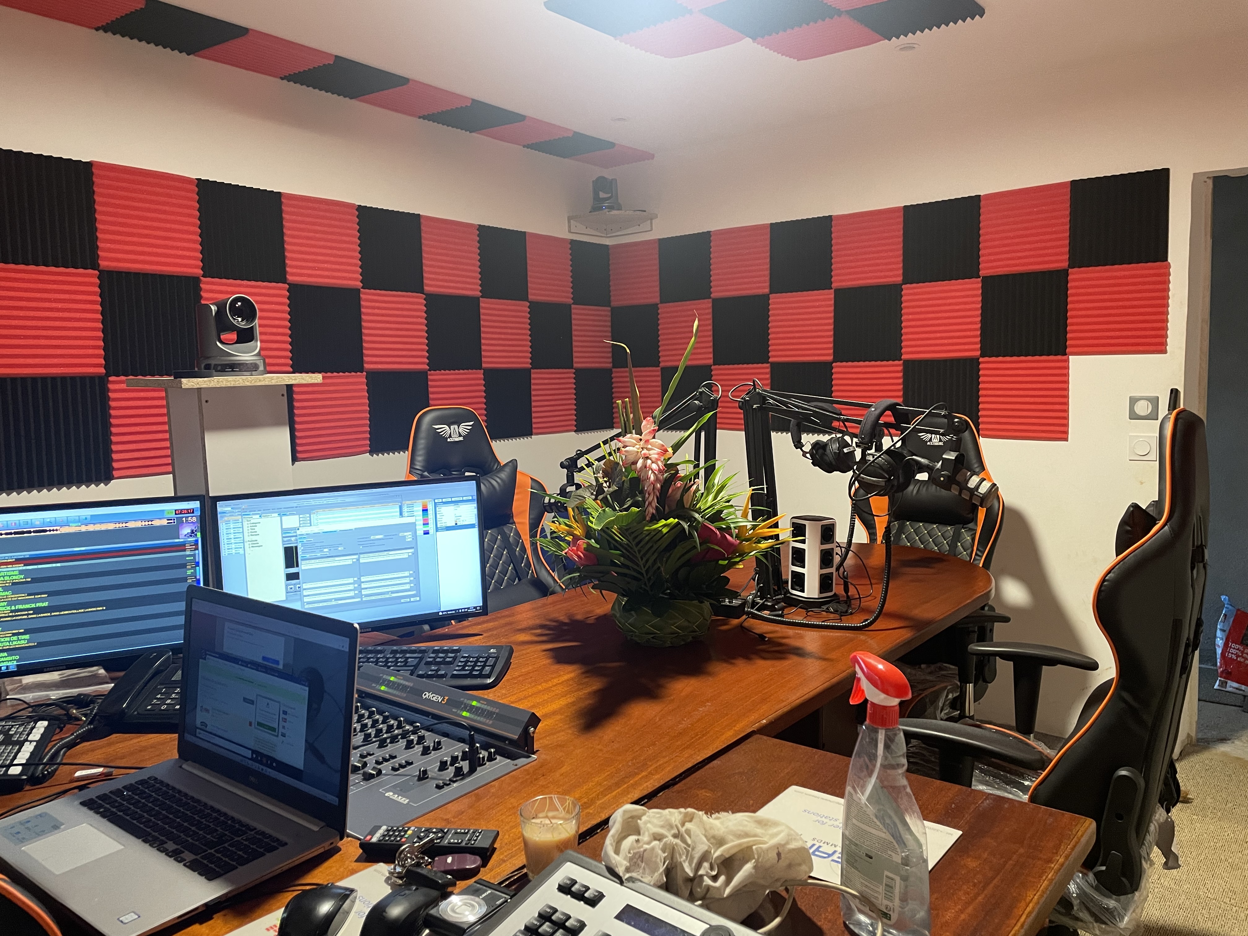 Studio RMV (Radio Miréréni Village)