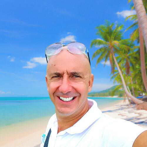 Bernie Samui, créateur et CEO de Koh Samui Voyage Co Ltd 🏝️ Bernie Samui, créateur et CEO de Koh Samui Voyage Co Ltd 🏝️