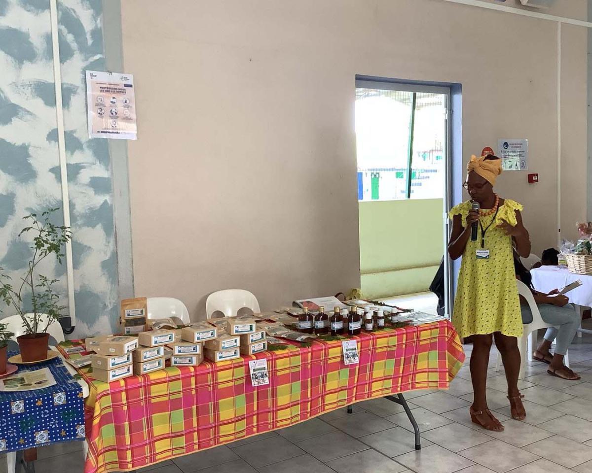 Karelle MOGADE - Son histoire, les valeurs de Vallée d'Ambre Karelle MOGADE - Son histoire, les valeurs de Vallée d'Ambre