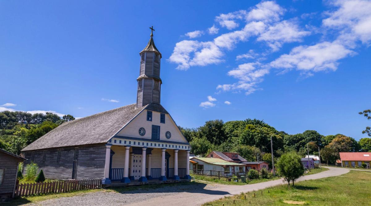 Iglesia Nuestra Señora del Rosario de Chelín