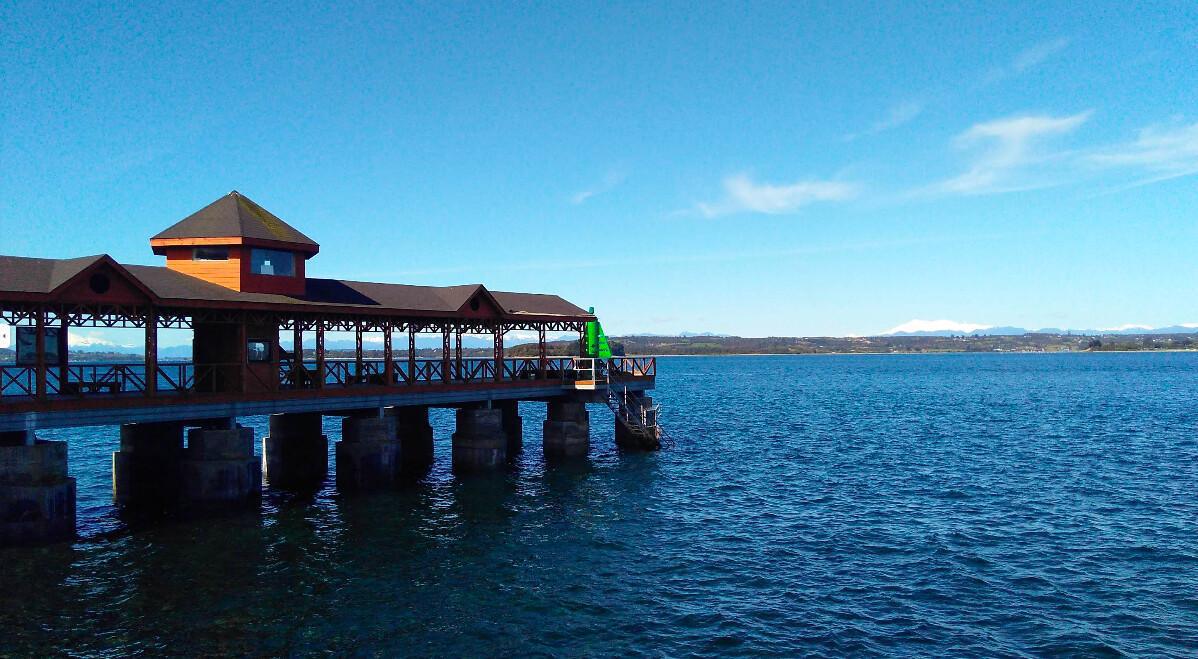 Muelle y Feria de Calbuco Muelle y Feria de Calbuco