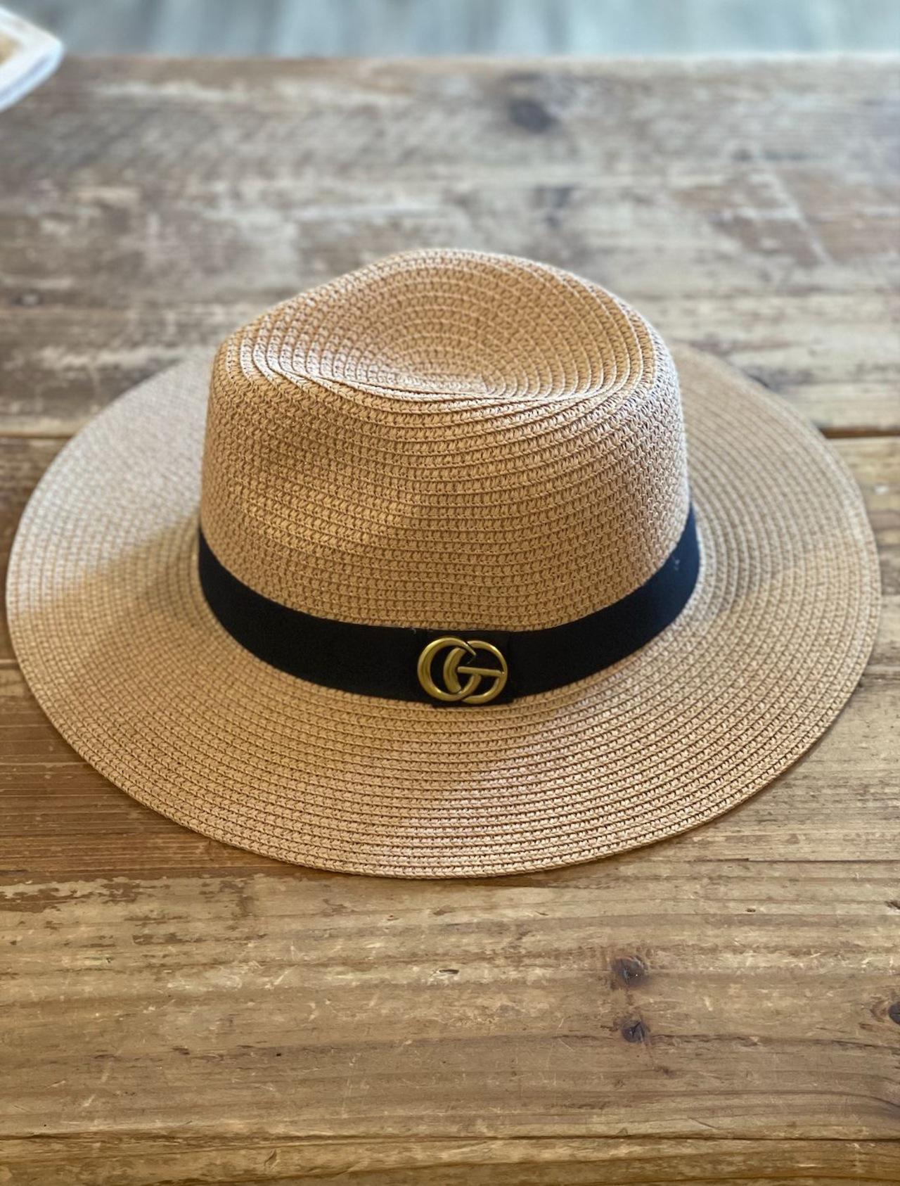 This hat has main character energy and knows it. What’s your hat moment fantasy? Derby day? Garden brunch? Honeymoon airport fit?