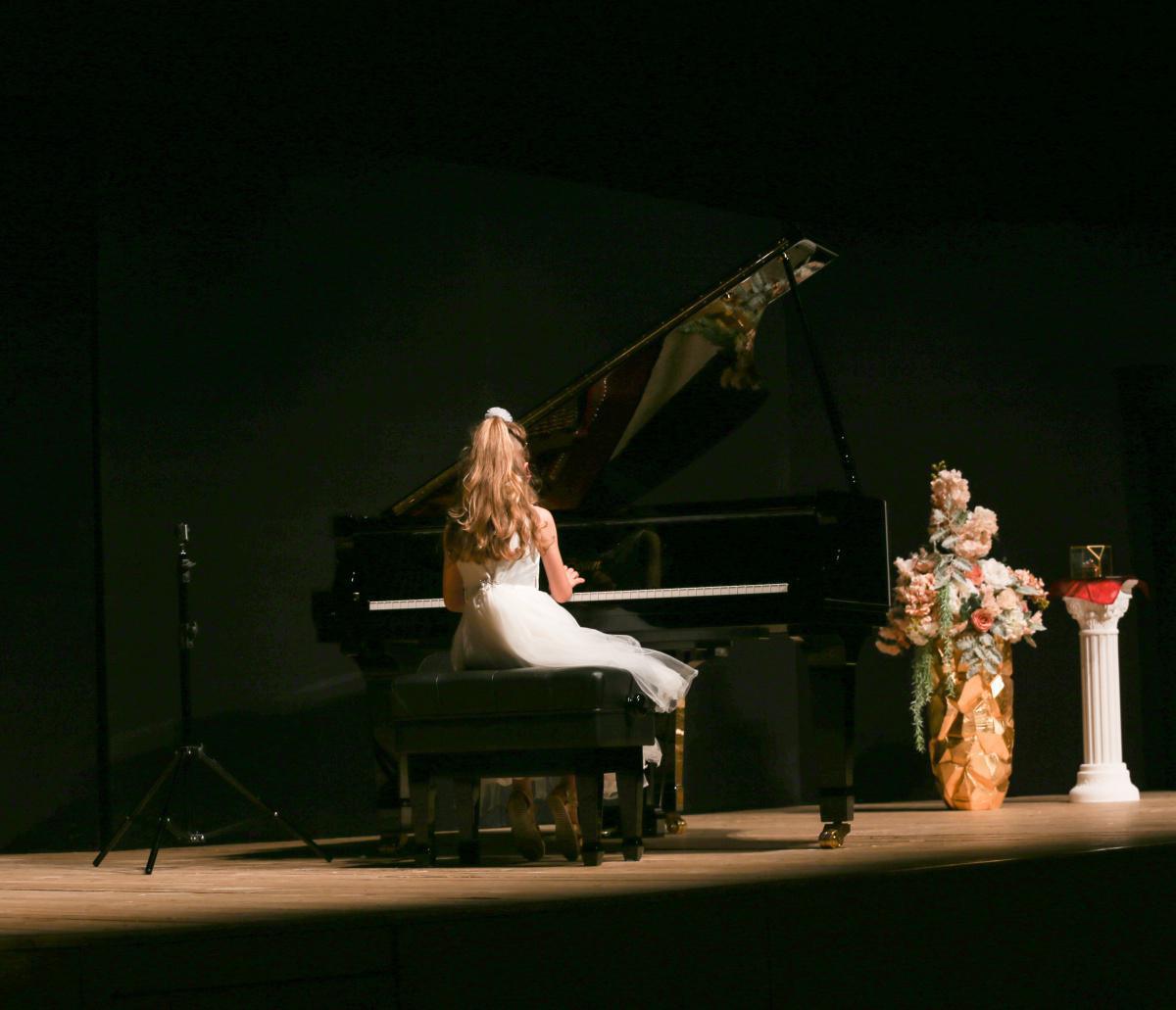 A început numărătoarea inversă pentru înscrierile la Concursul Național de Interpretare Pianistică „Piano Art” A început numărătoarea inversă pentru înscrierile la Concursul Național de Interpretare Pianistică „Piano Art”