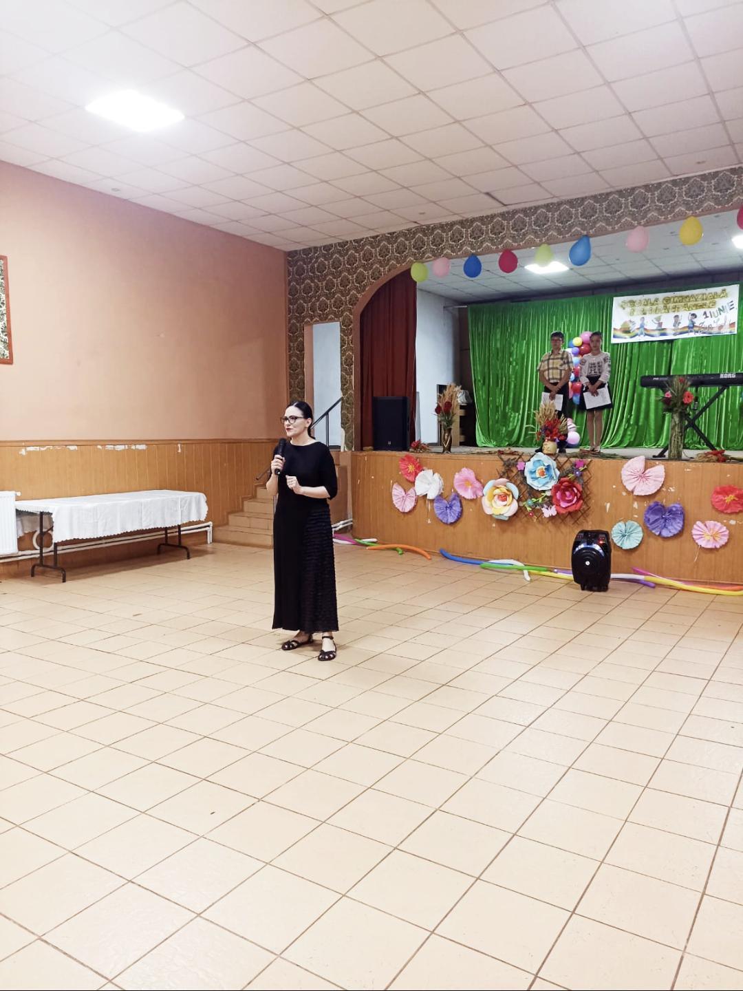 ,,Sărbătorile lunii Iunie: Rusaliile și Sânzienele (Drăgaica)", la Fântânele, cu ocazia Zilei Școlii Gimnaziale nr. 1 ,,Sărbătorile lunii Iunie: Rusaliile și Sânzienele (Drăgaica)", la Fântânele, cu ocazia Zilei Școlii Gimnaziale nr. 1