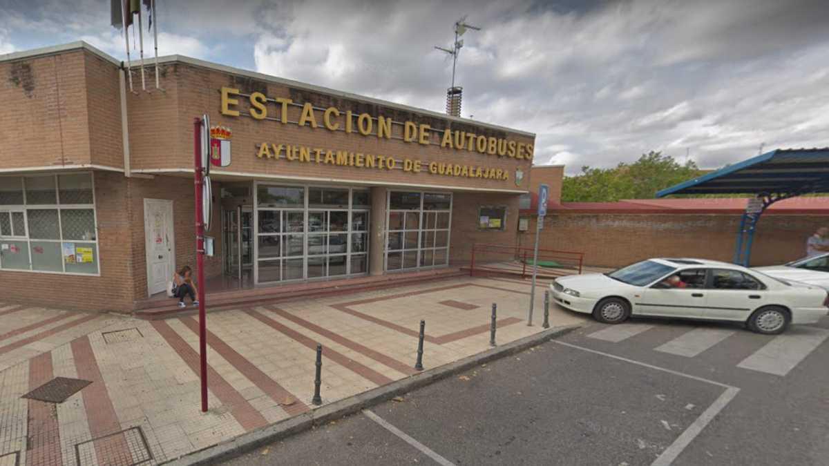 ESTACIÓN DE AUTOBUSES
