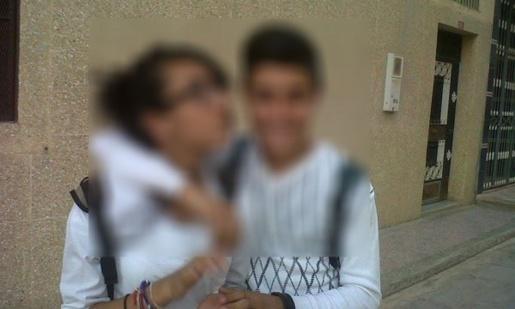 Les deux adolescents de Nador arrêtés manu militari pour avoir échangé un bisou dans la rue. pendant ce temps, les islamistes de tous bords tissent leur toile d'araignée dans toutes les institutions. Etant donné la très grande ouverture du champs politique accordé aux islamiste, la prochaine étape sera non pas l'arrestation mais la lapidation publique.(PH/DR)