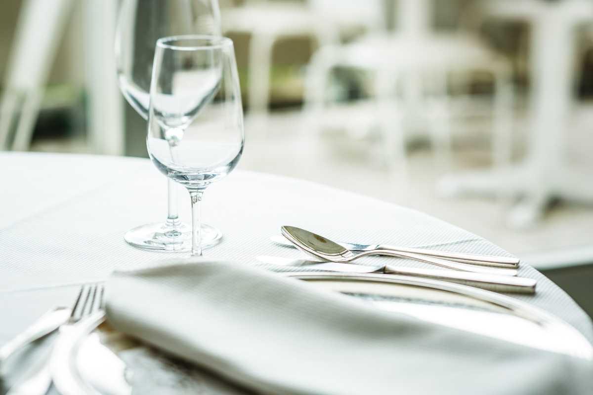 Restaurante, Bar y Desayuno