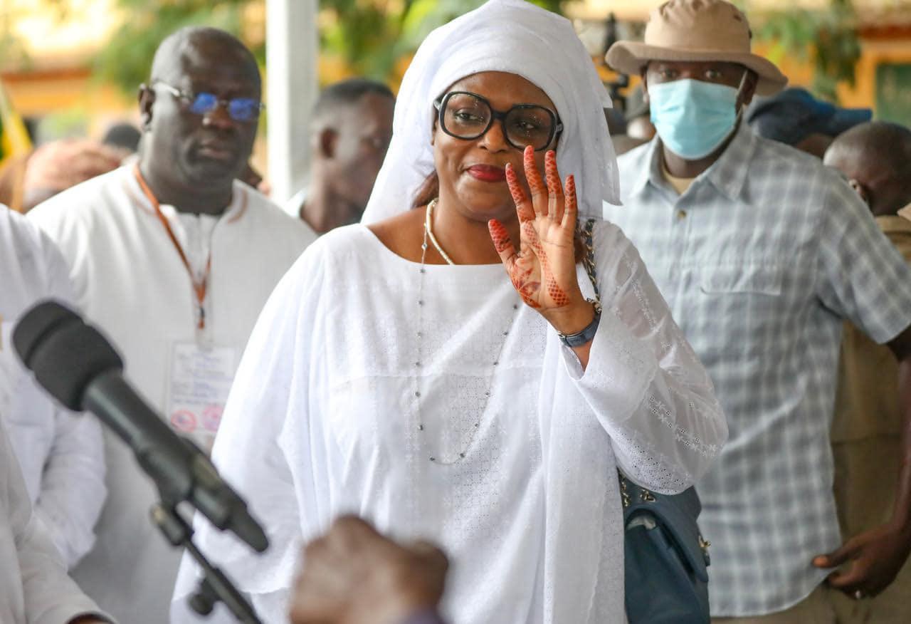 FATICK - La Première Dame, Marième Faye Sall, éblouit de son élégance 