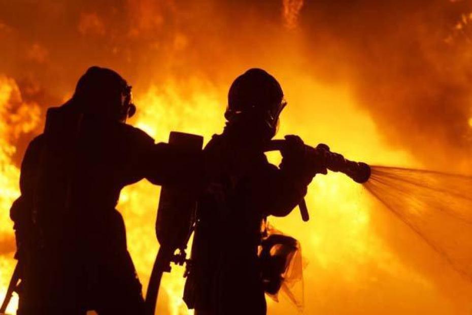 Un magasin de quincaillerie en flammes à "Touba 28"