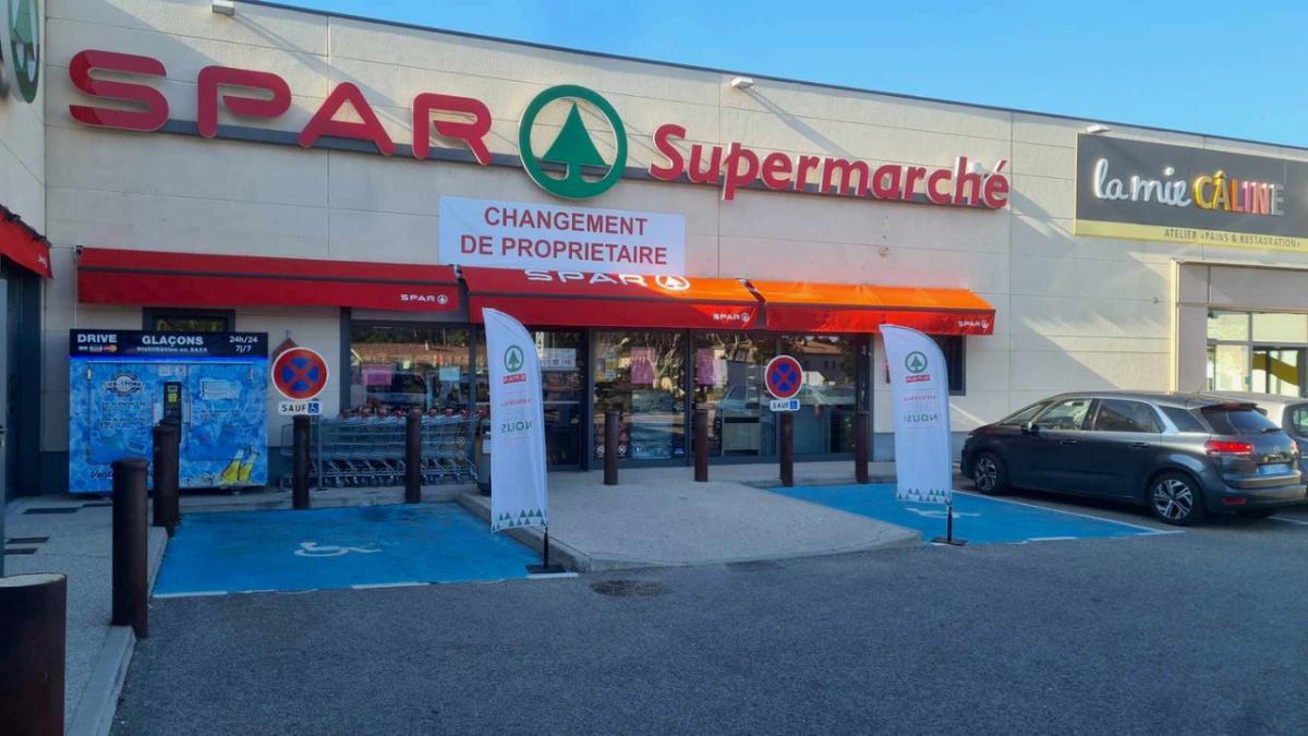 ICE STORE SAZE - SPAR ICE STORE SAZE - SPAR