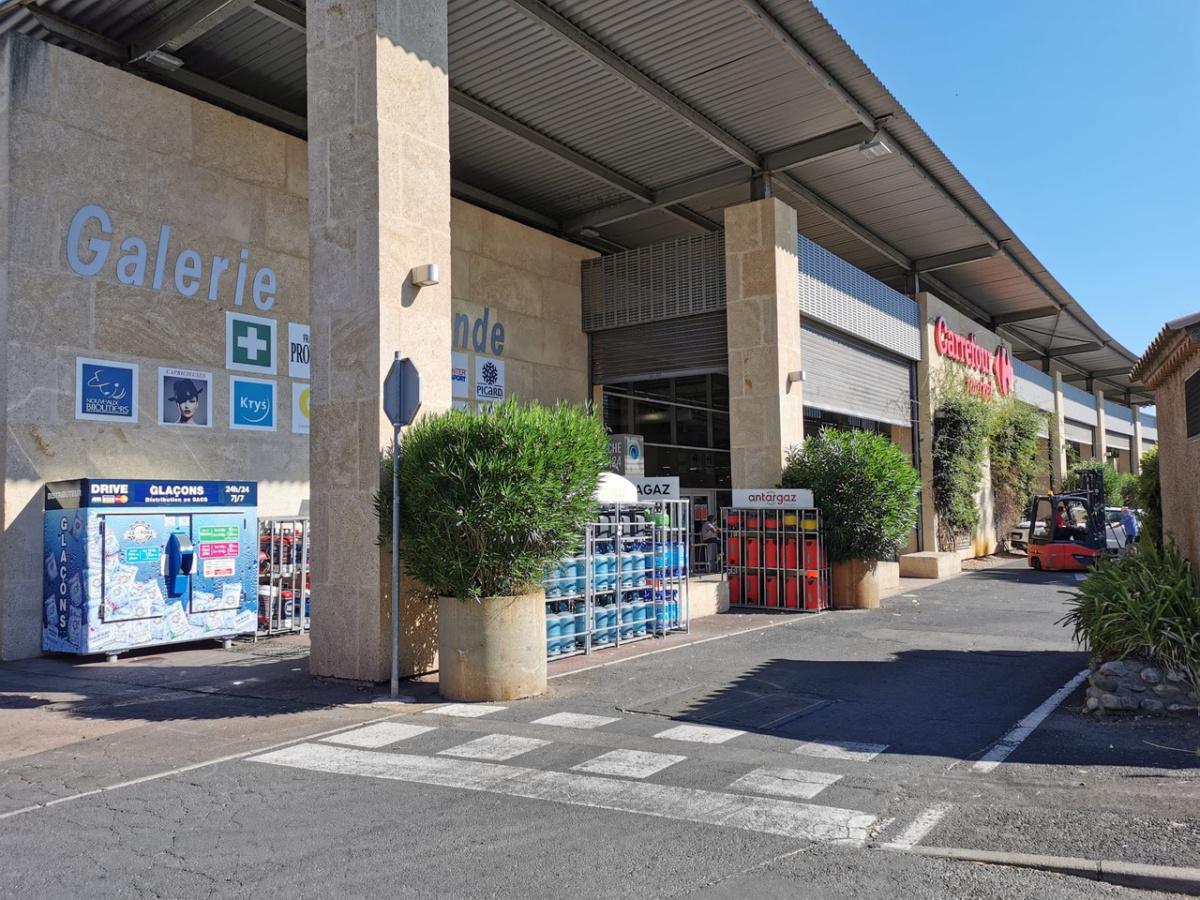 ICE STORE PEZENAS - U ICE STORE PEZENAS - U