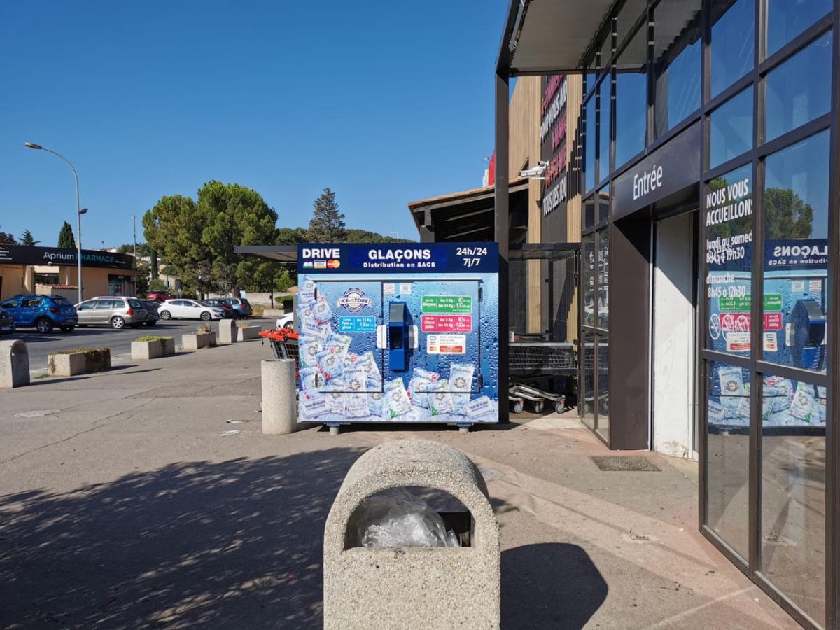 ICE STORE VELAUX - INTERMARCHE ICE STORE VELAUX - INTERMARCHE