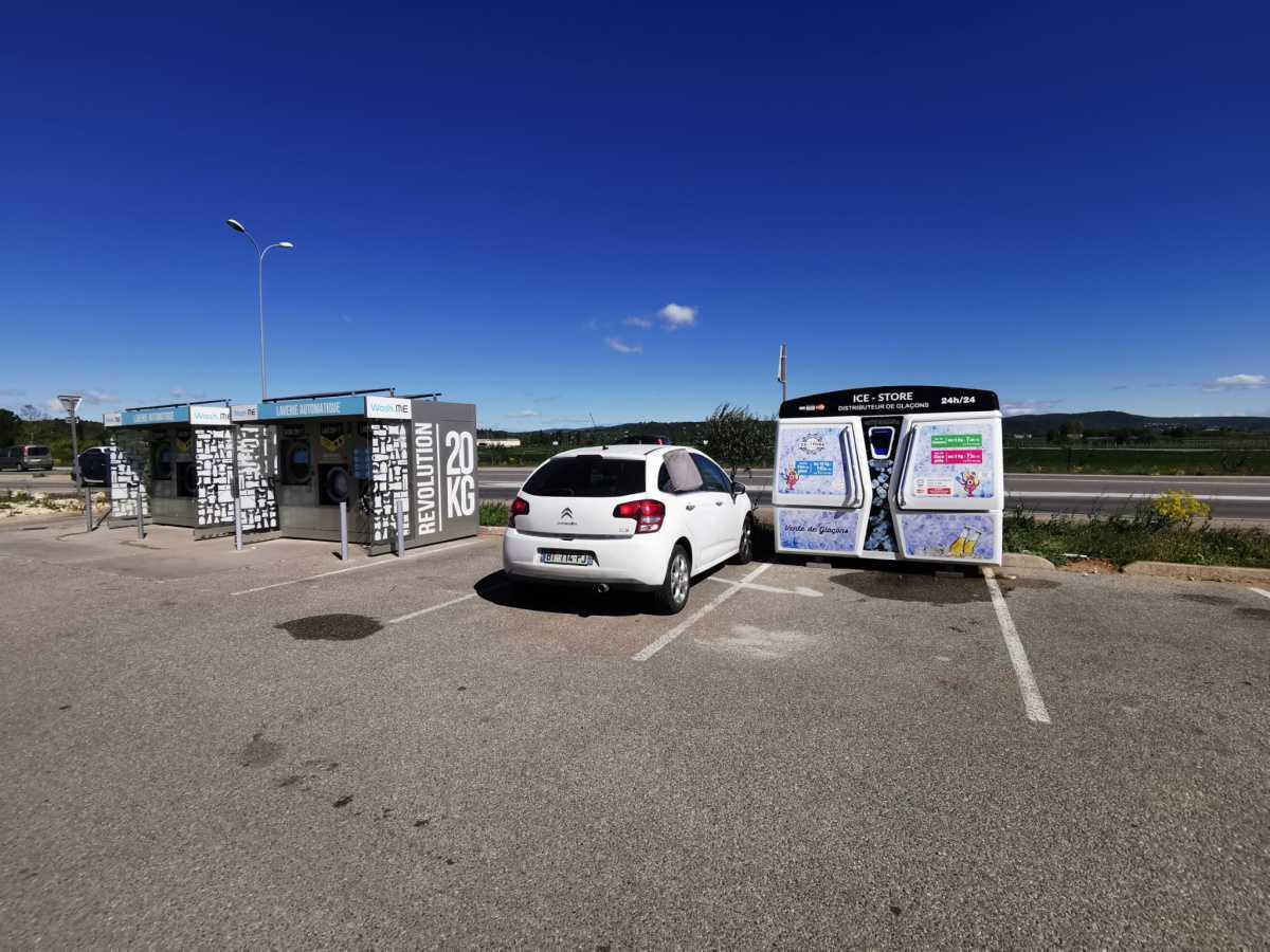 ICE STORE SAINT MAXIMIN - U ICE STORE SAINT MAXIMIN - U