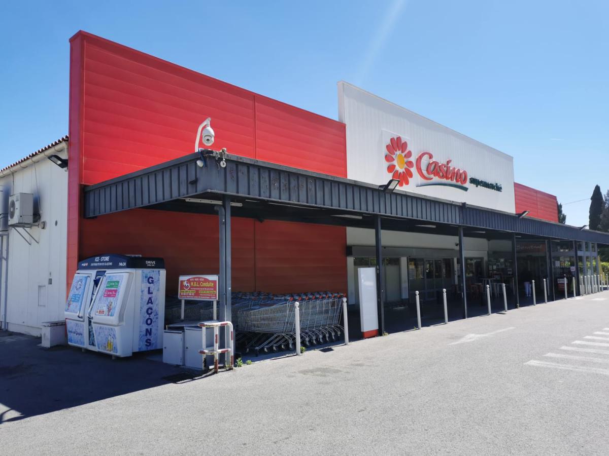 ICE STORE CUERS - U ICE STORE CUERS - U