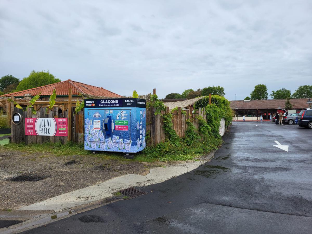 ICE STORE LEON - CHAI FLO ICE STORE LEON - CHAI FLO