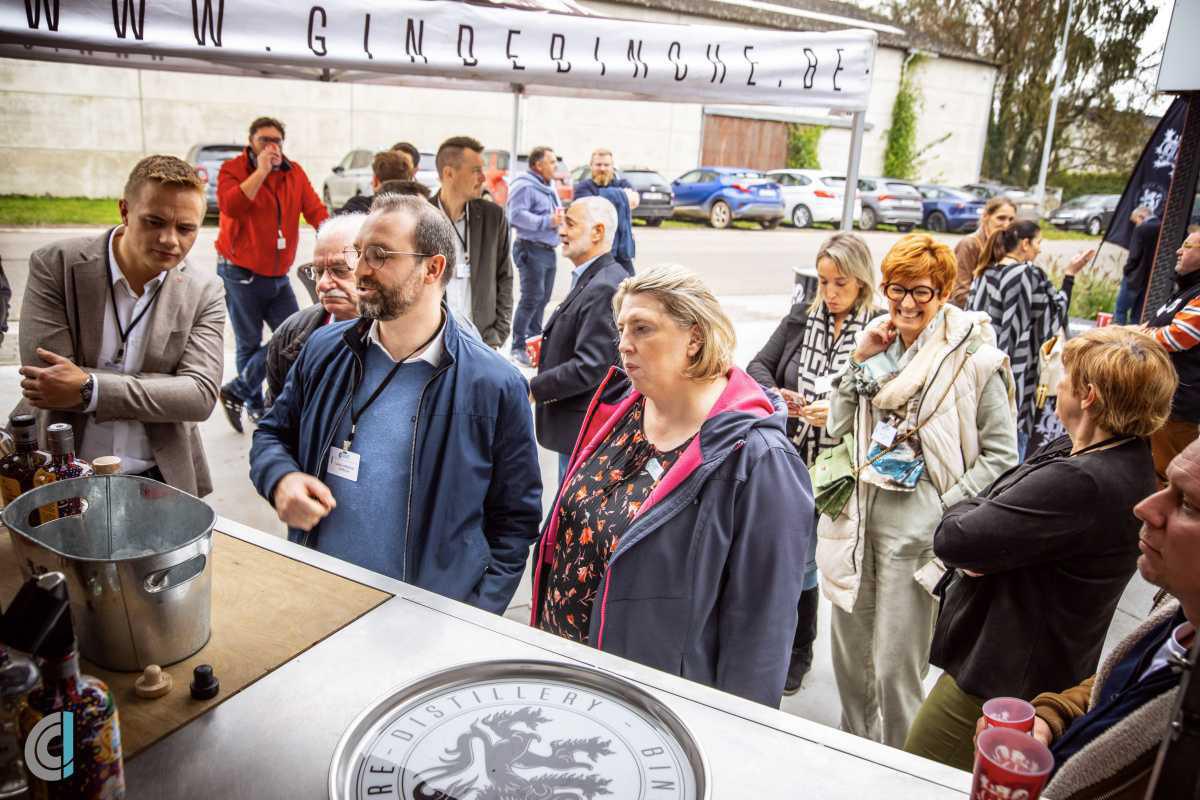 La toute récente distillerie Plus Oultre installée à Binche. La toute récente distillerie Plus Oultre installée à Binche.