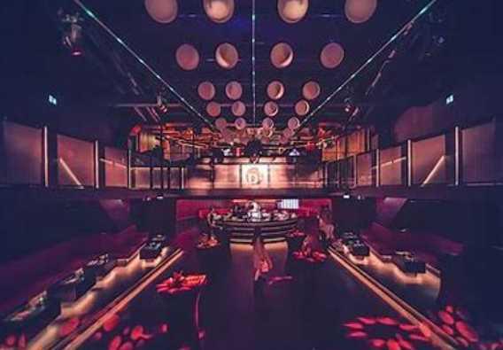 NICE CLUB Stuttgart / Theodor-Heuss-Straße 24, 70174 Stuttgart