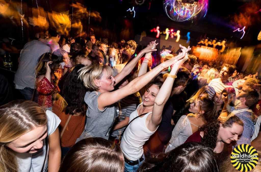 Waldhaus Ludwigsburg / Im Osterholz 2, 71679 Asperg Waldhaus Ludwigsburg / Im Osterholz 2, 71679 Asperg