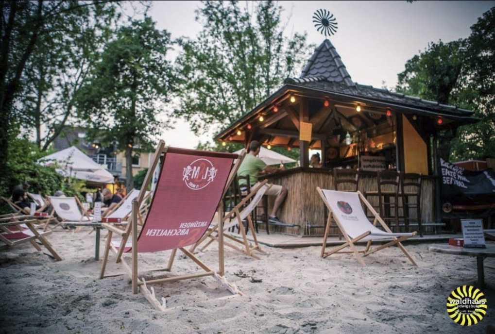 Waldhaus Ludwigsburg / Im Osterholz 2, 71679 Asperg Waldhaus Ludwigsburg / Im Osterholz 2, 71679 Asperg